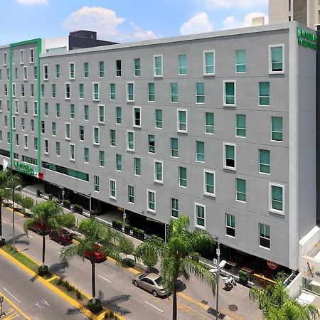 Wyndham Garden Guadalajara Acueducto Hotel Zapopan Bagian luar foto