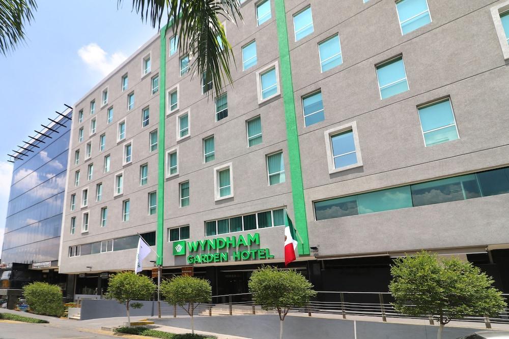 Wyndham Garden Guadalajara Acueducto Hotel Zapopan Bagian luar foto