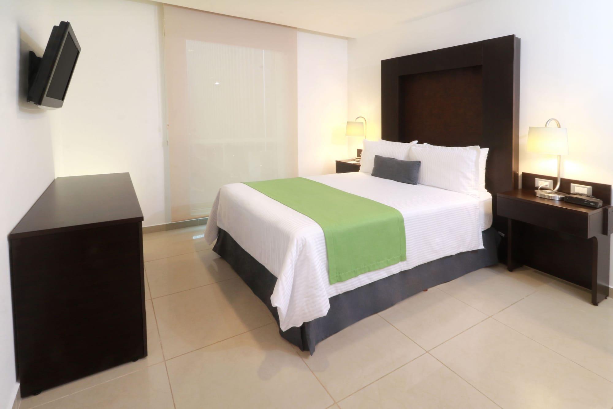 Wyndham Garden Guadalajara Acueducto Hotel Zapopan Bagian luar foto