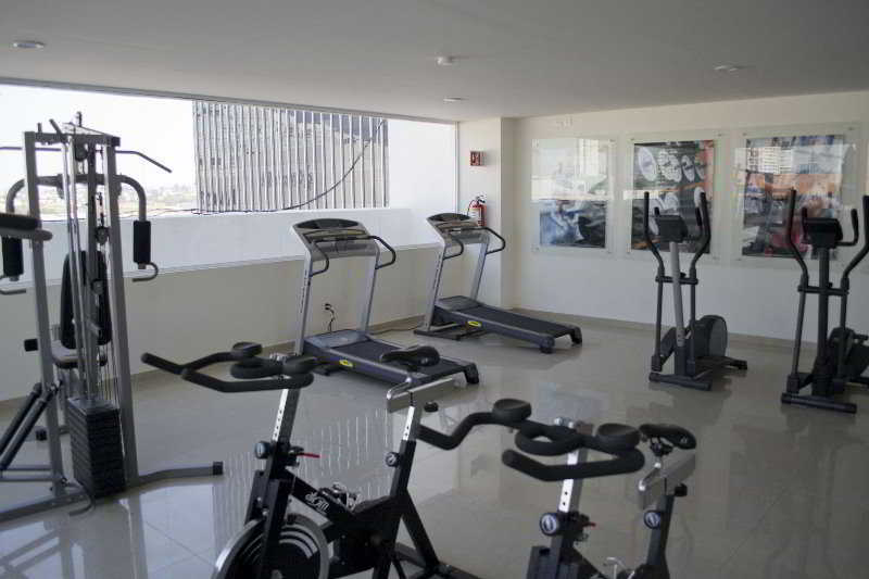 Wyndham Garden Guadalajara Acueducto Hotel Zapopan Bagian luar foto
