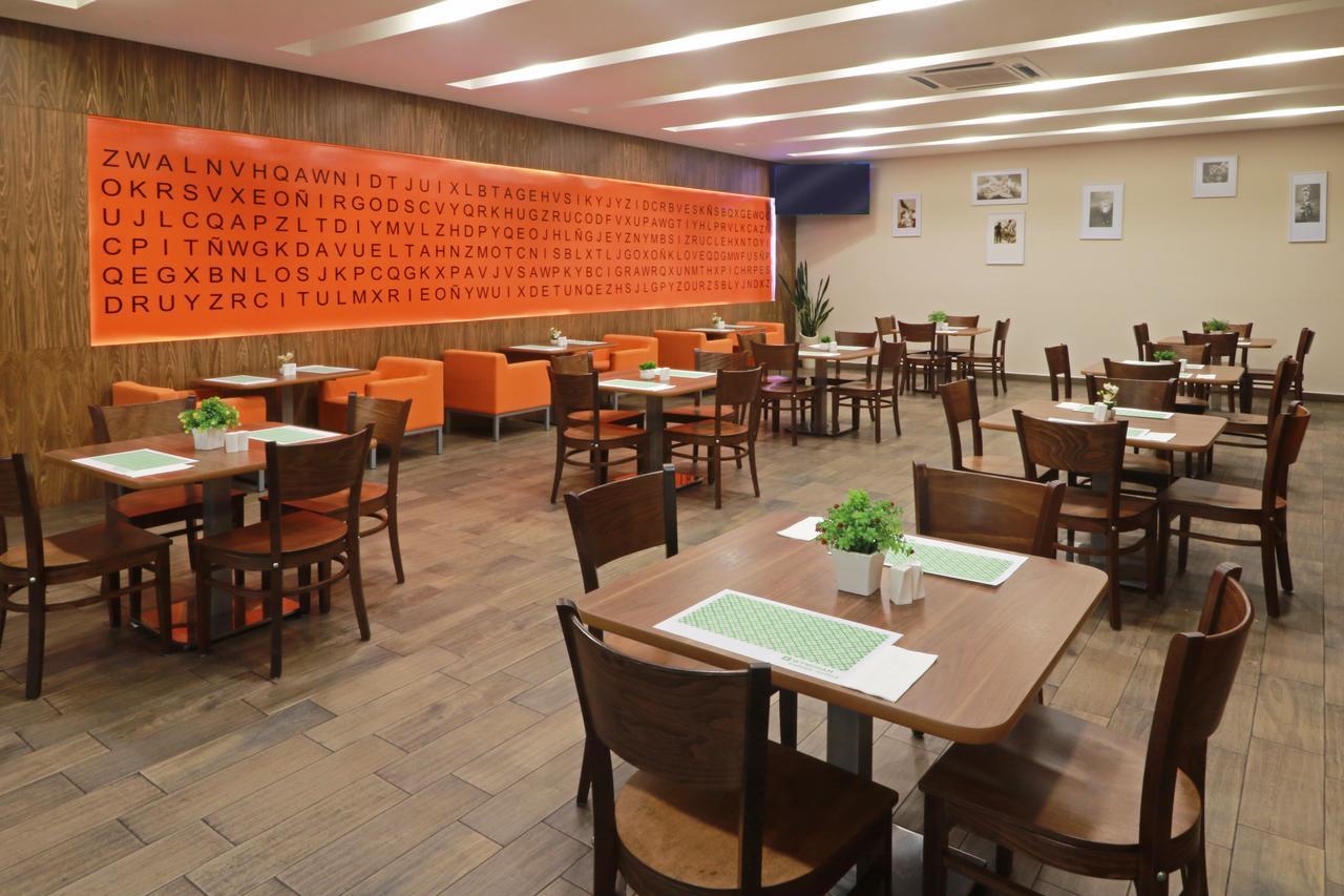 Wyndham Garden Guadalajara Acueducto Hotel Zapopan Bagian luar foto