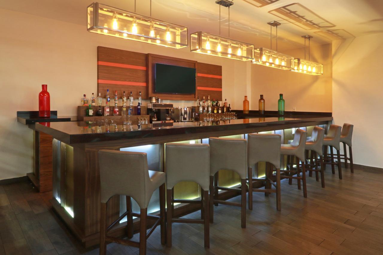 Wyndham Garden Guadalajara Acueducto Hotel Zapopan Bagian luar foto